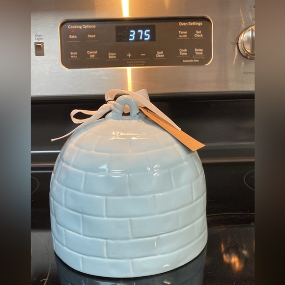 Rae Dunn Winter Wonderland Igloo - Picture 4 of 4